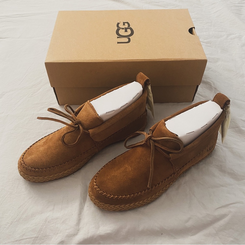 NWB UGG Woodlyn Chestnut Moccasins